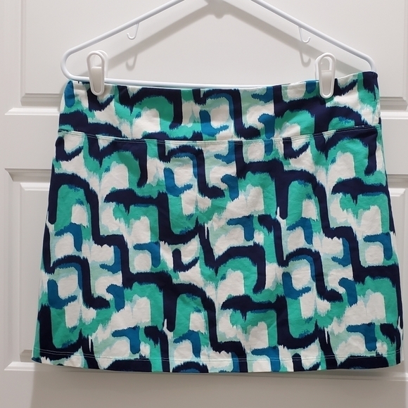 NWT PATAGONIA TIDAL SKIRT BLUE GREEN SLIM FIT ZARI DESERT WOMEN MEDIUM ATHLETIC - Picture 1 of 10
